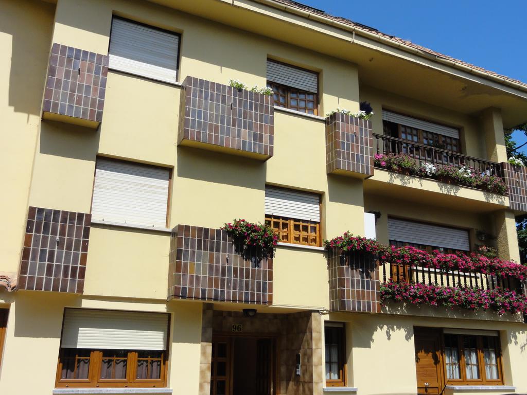 Pension San Jorge Nueva De Llanes Exterior foto